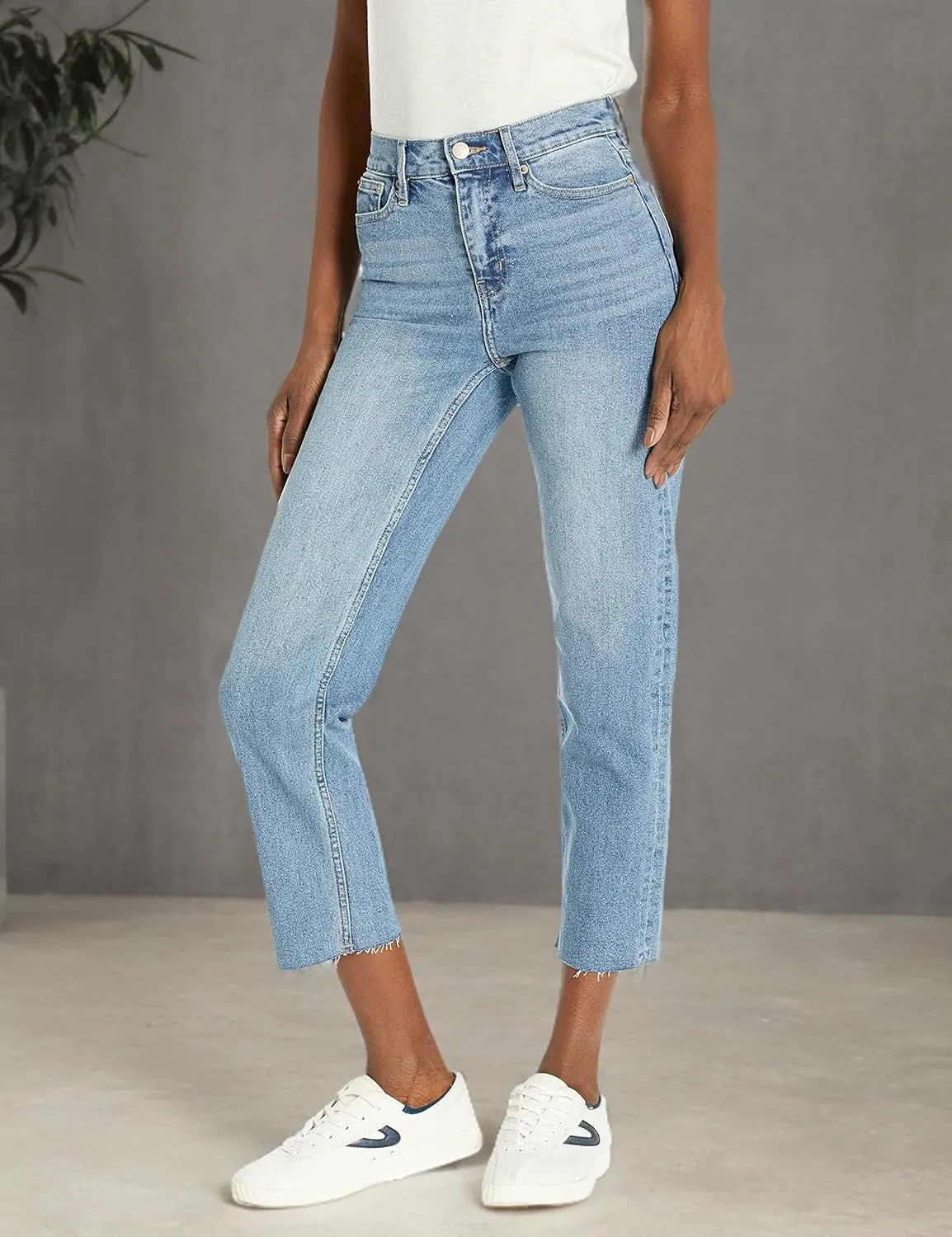 Calvin Klein Women's Super High Rise Straight Denim