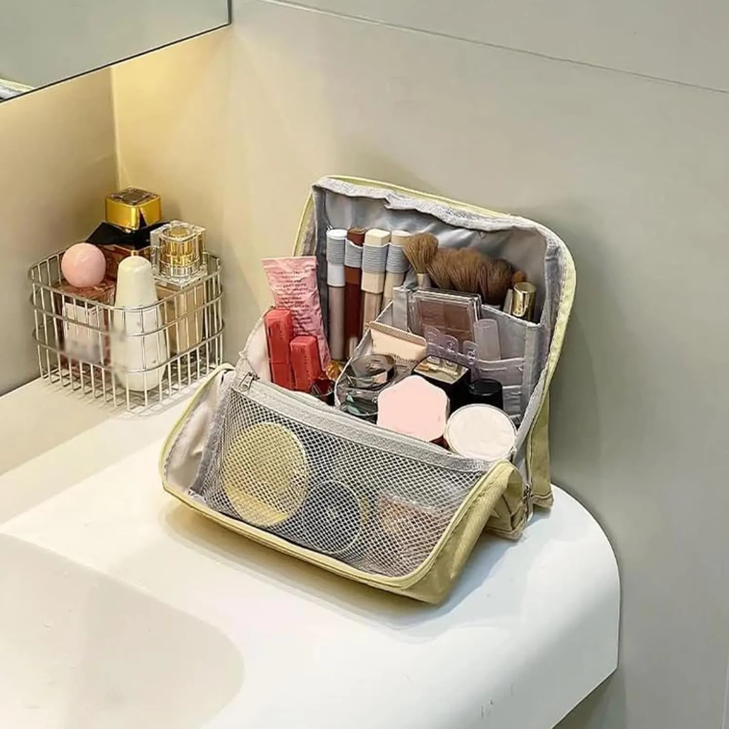 Doresty Standing Makeup Bag, Portable Capacity Oxford Cloth Standing, Toiletry Bag for Girls Women (Yellow)