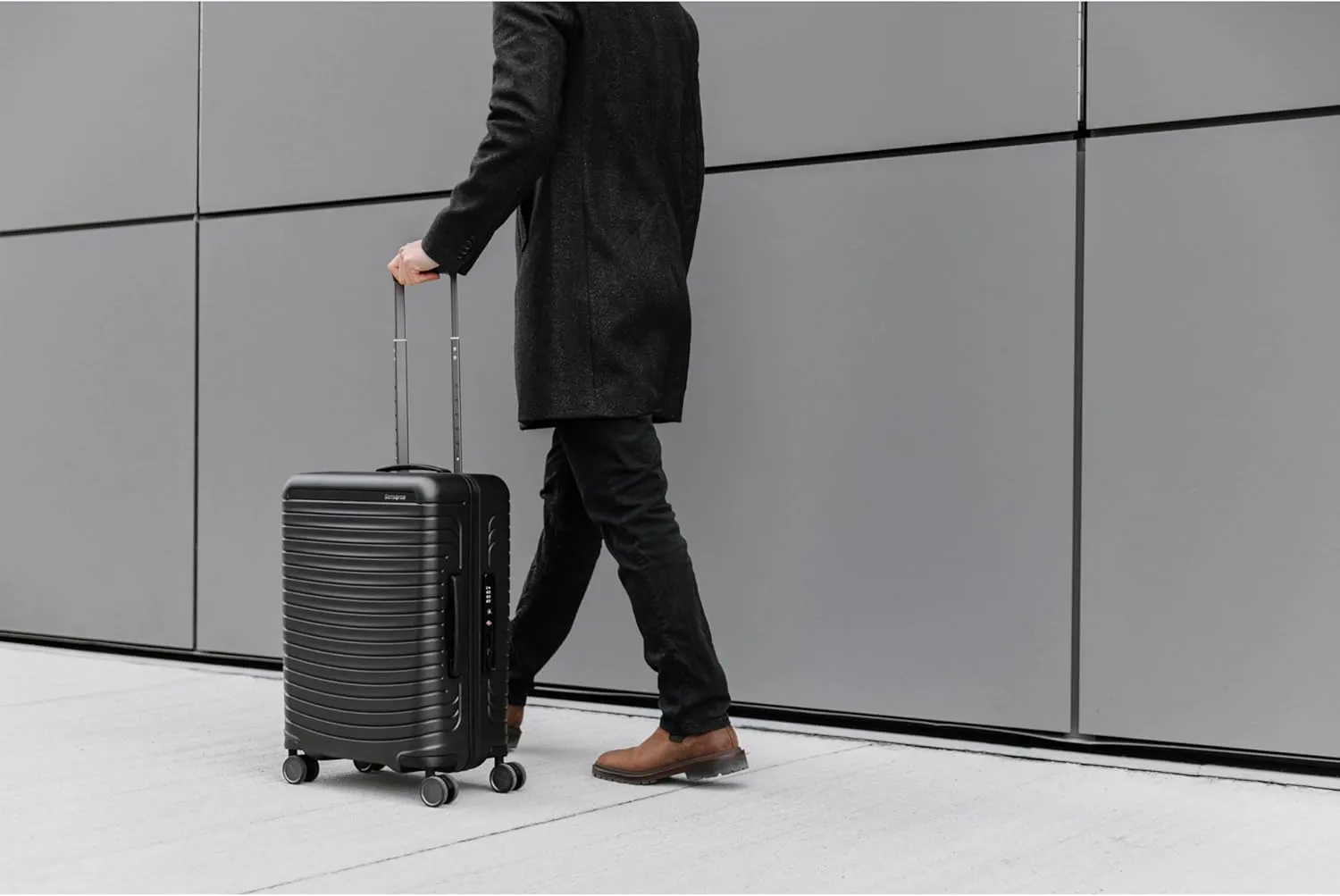 Framelock Max 29" Large Checked Hardshell Zipperless Luggage - Highly Secure Integrated Eazylock Mechanism - RightHeight Adjustable Handle - 360 Spinner Wheels - Airline Approved - Asphalt Black