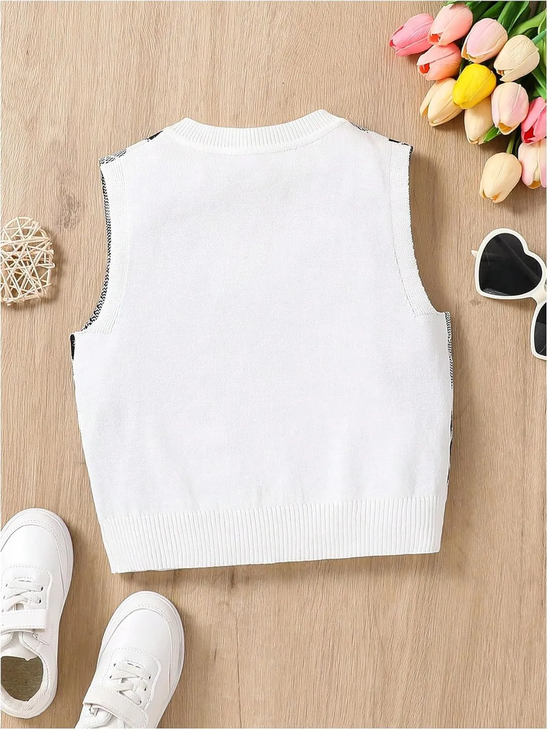 OYOANGLE Girl's Argyle Plaid V Neck Sweater Vest Sleeveless Preppy Casual Pullover Knitted Tank Tops