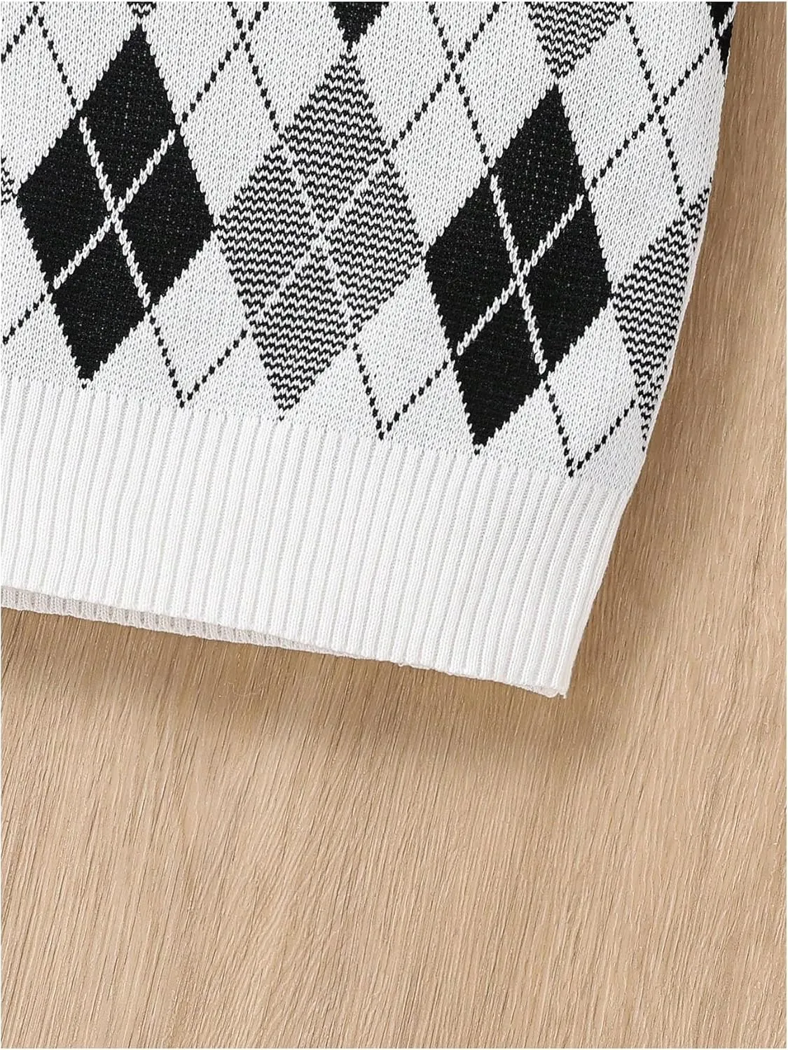 OYOANGLE Girl's Argyle Plaid V Neck Sweater Vest Sleeveless Preppy Casual Pullover Knitted Tank Tops