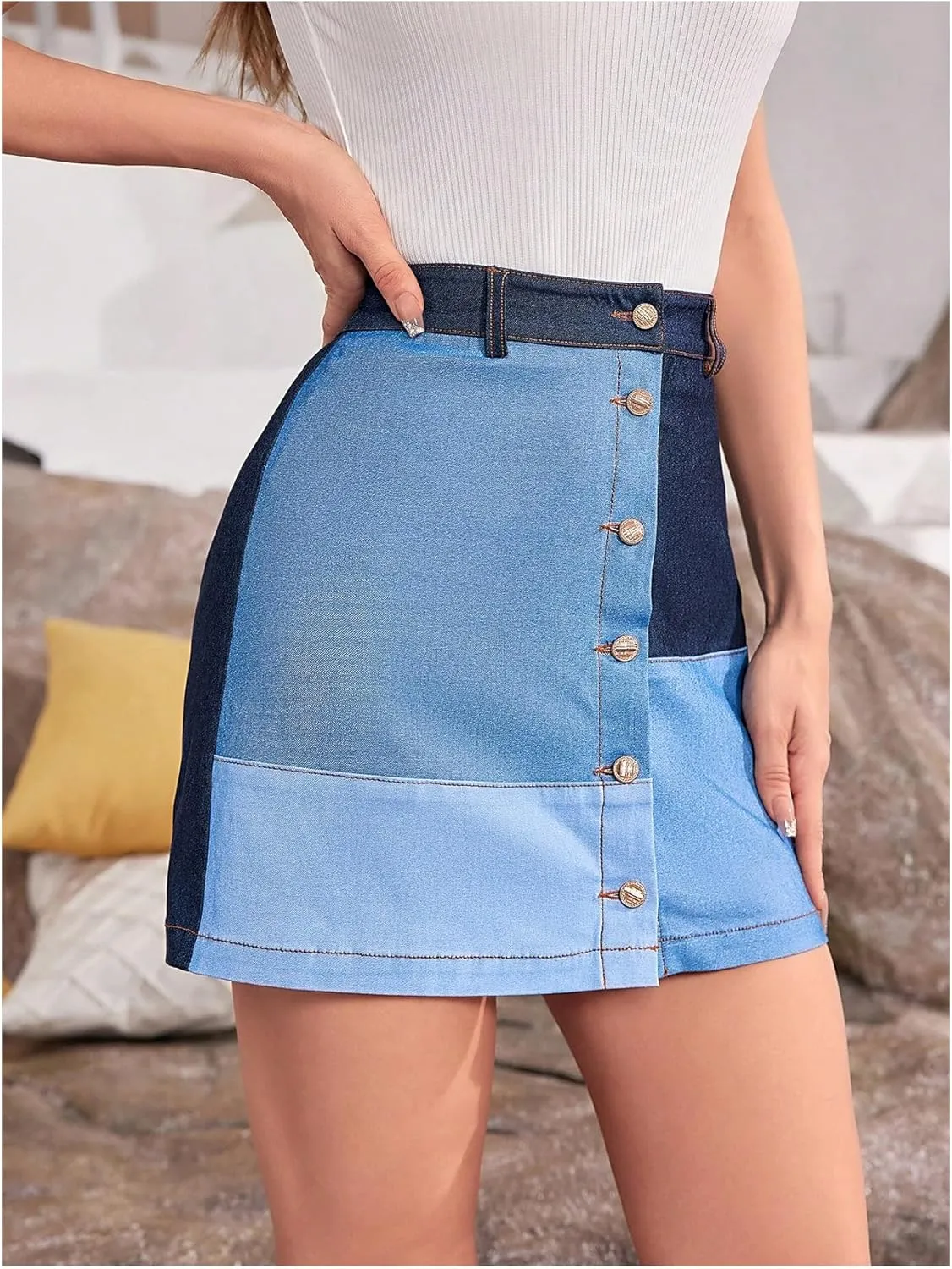 WDIRARA Women's Color Block Bodycon Denim Skirt Button Front High Waisted A Line Jean Skirts
